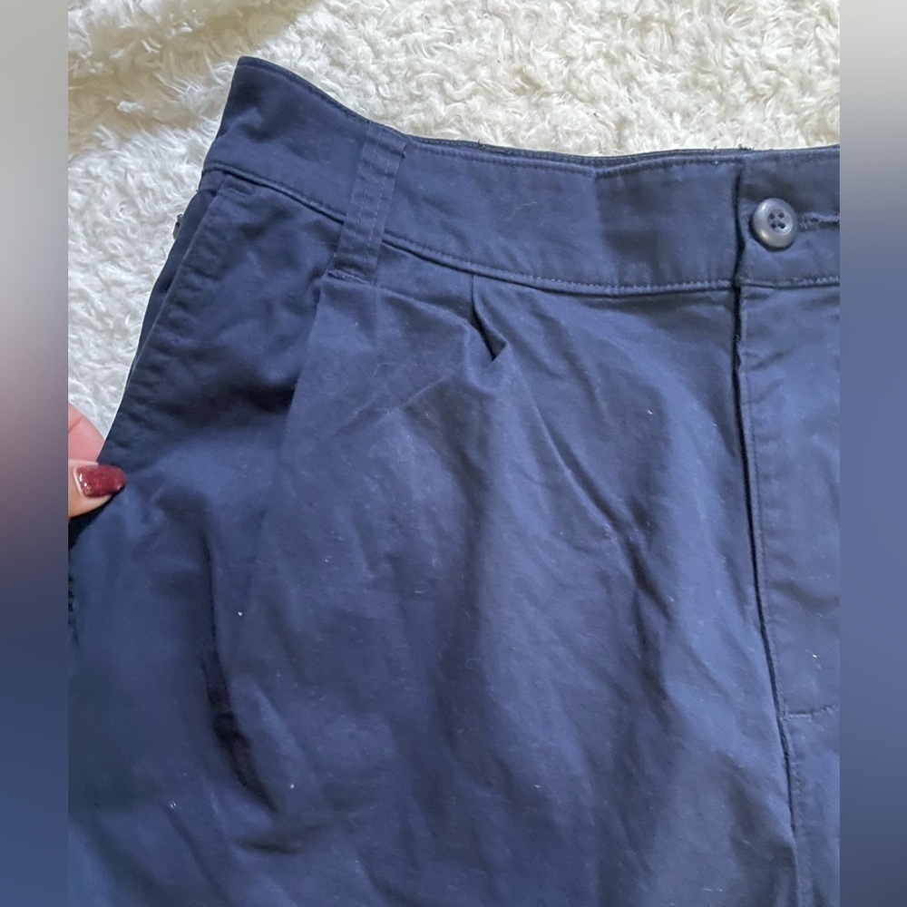 Hollister Men's Dark Blue Flat Front Shorts - Picture 10 of 12